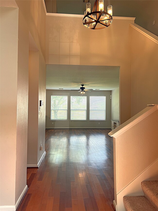 Building Photo - 10634 Lyndon Meadows Dr