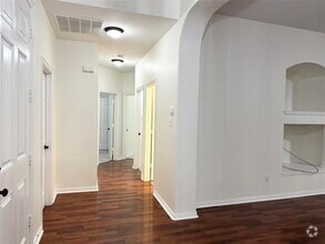 Building Photo - 1213 Silverwood Dr