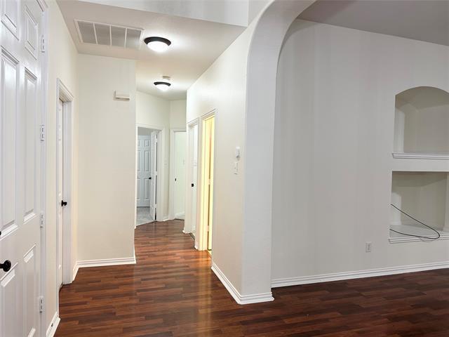 Foto principal - 1213 Silverwood Dr