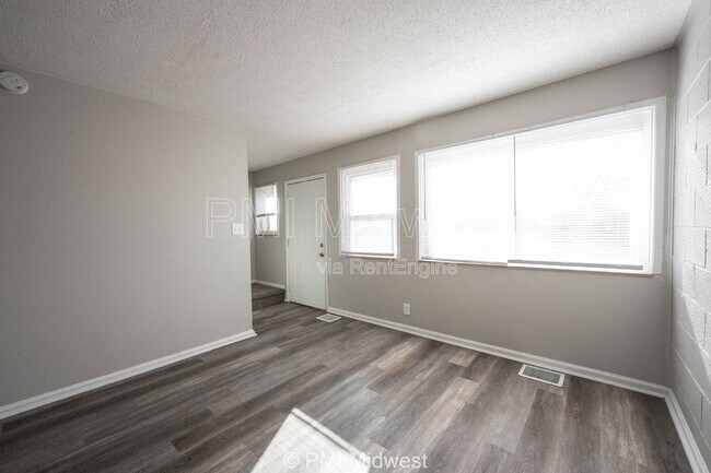 Foto del edificio - 6050 E 16th St