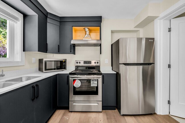 Photo du bâtiment - 1507 Kilmer Pl
