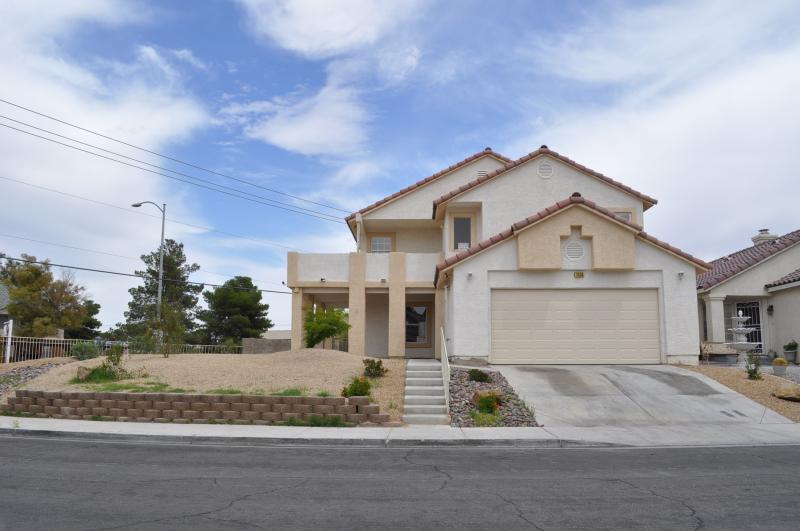 Primary Photo - 3556 N Trilogy Dr