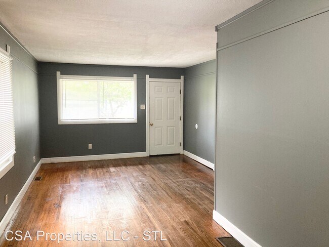 Building Photo - 3 br, 1 bath House - 420 Caithness Rd VA-031