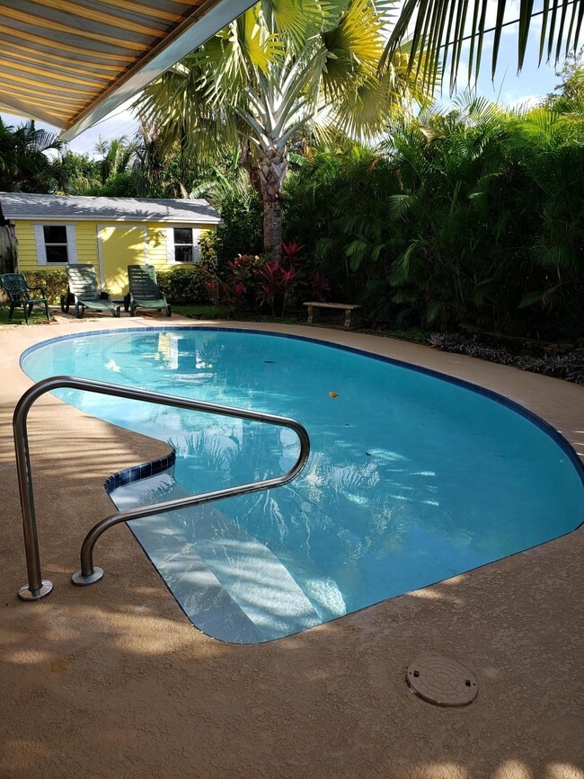 Building Photo - 3170 Buccaneer Rd