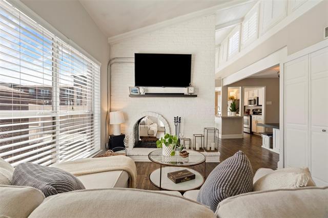 Foto del edificio - 5916 Sandhurst Ln