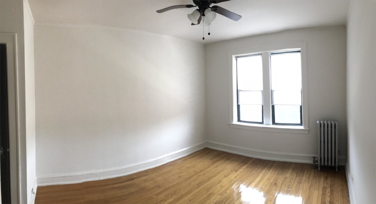 Foto principal - 8300 S Justine St