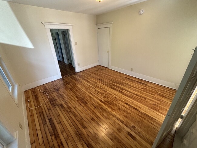Building Photo - Spacious 4BR / 2BA Sanford Apartment with Heat Included!