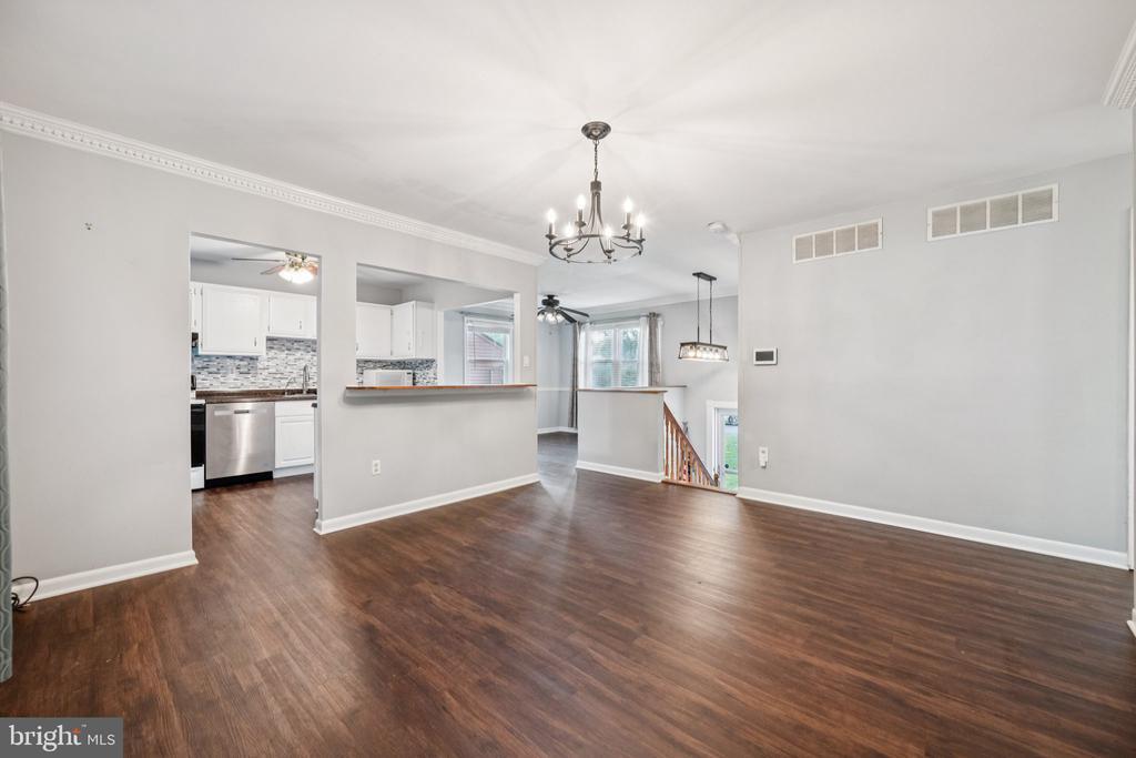 Foto principal - 1229 Ramblewood Dr