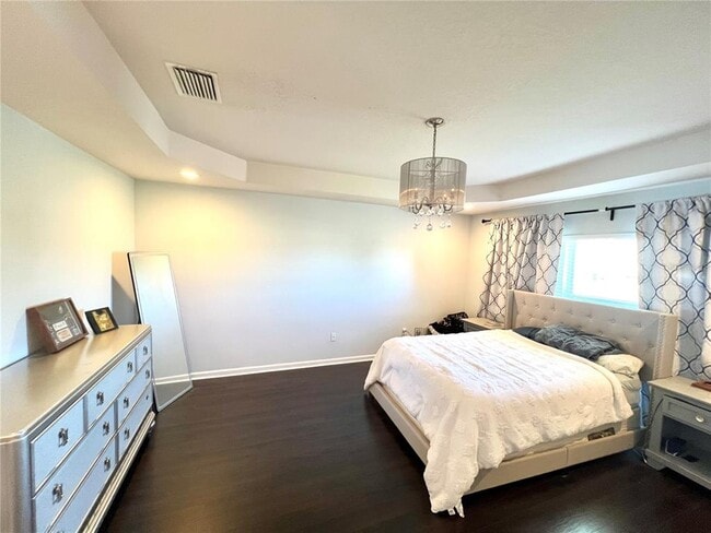 Building Photo - 4639 Pond Ridge Dr