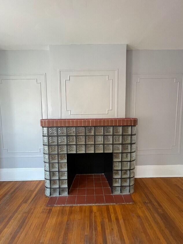 Primary Photo - 101 Renwick St