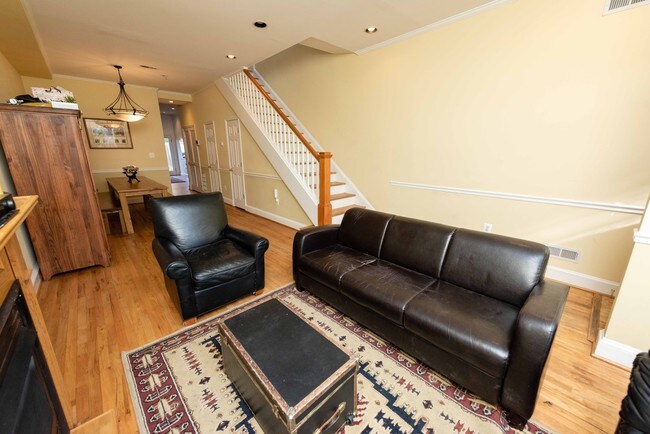 Foto del edificio - 1418 5th St NW