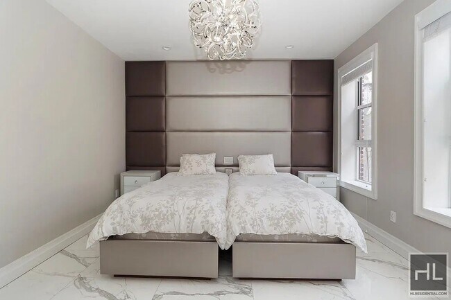Foto del edificio - 4711-4713 13th Ave