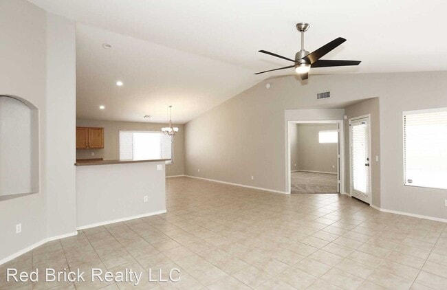 Building Photo - 3 br, 2 bath House - 10949 E Catalina Ave.