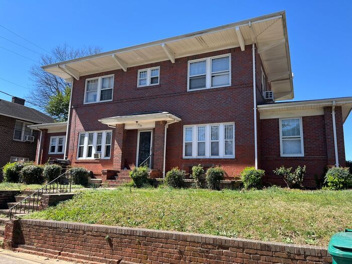 Foto principal - Quaint Apartment Downtown Albemarle