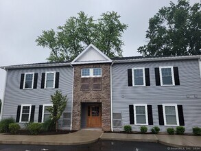 Building Photo - 10 Berkshire Rd
