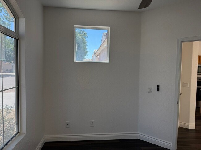 Foto del edificio - 1140 E Catino St