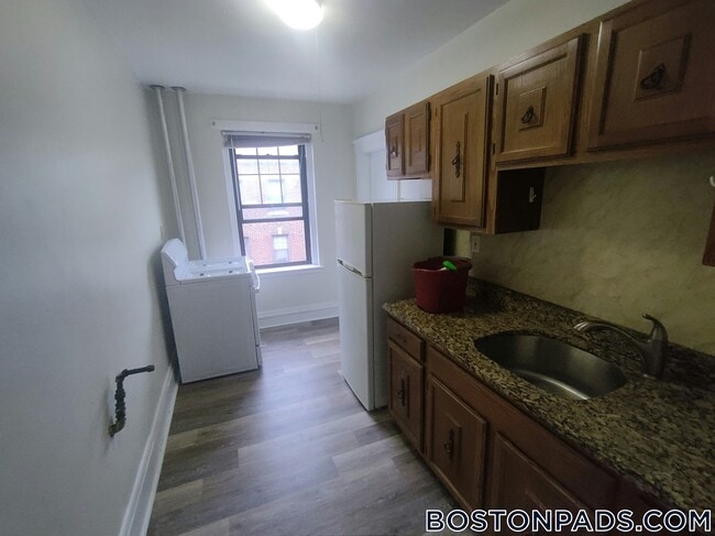 Foto del edificio - 349 Pleasant St