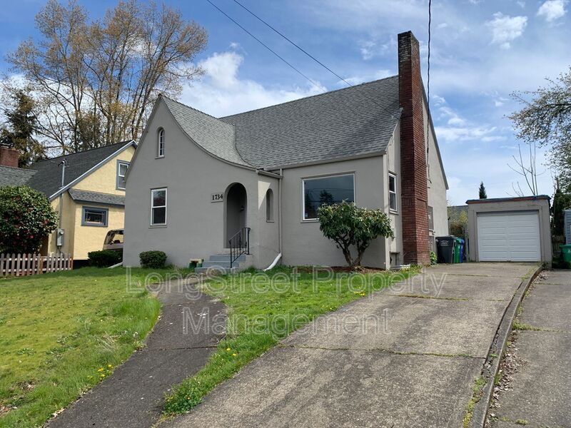 Primary Photo - 1734 N Rosa Parks Way