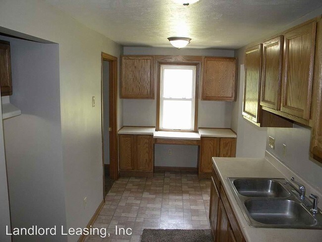 Foto del edificio - 661 Grantwood Ave