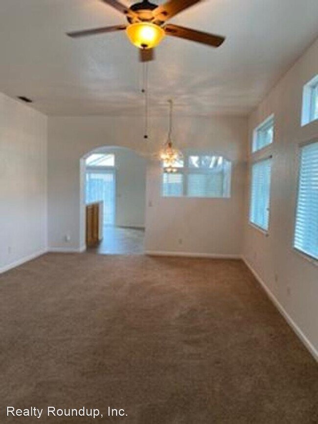 Building Photo - 4 br, 2 bath House - 9165 Rizes Way