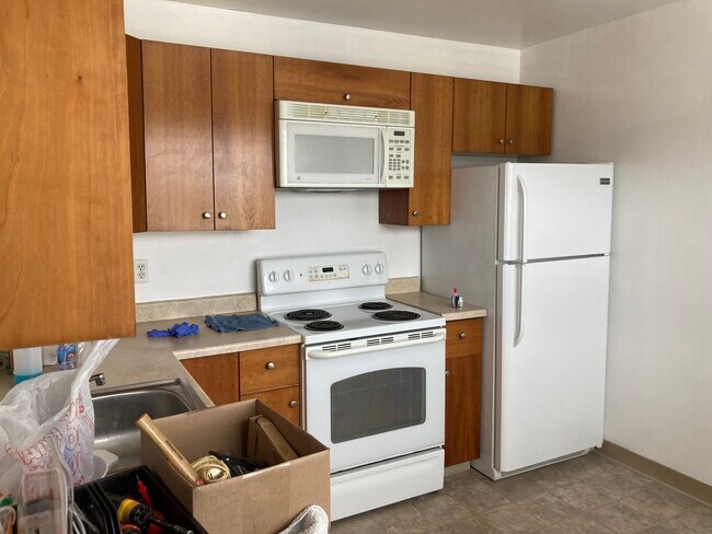 Kitchen - 317 88th St