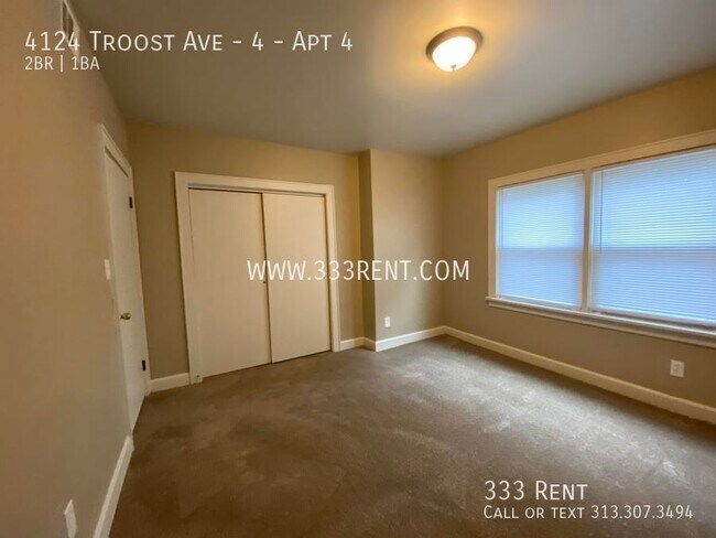 Foto del edificio - 4124 Troost Ave