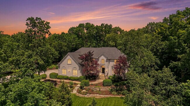 Building Photo - 36W244 Fieldcrest Dr
