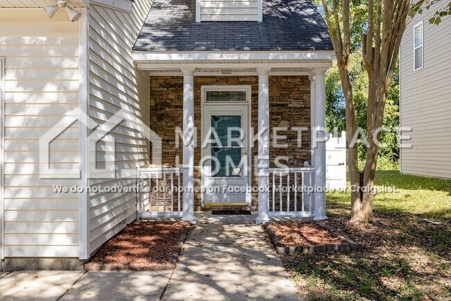 Foto del edificio - 3413 Sunbright Ln