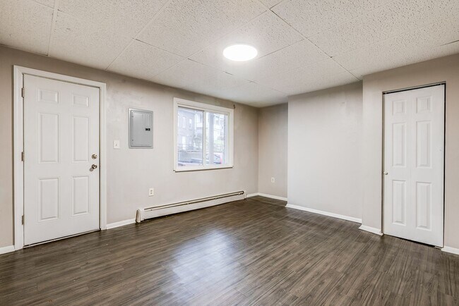 Foto del edificio - 2675 S 18th St