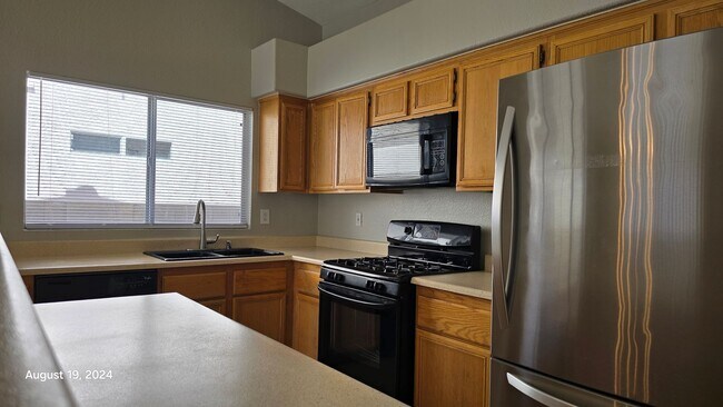 Foto del edificio - Gorgeous 3Bed/2Bath, 1-Story Home w/ Priva...