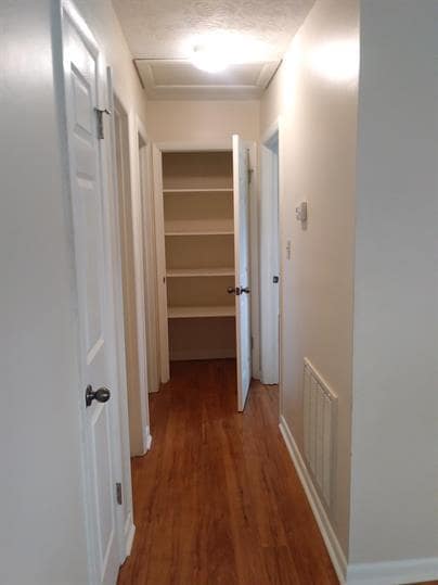 Building Photo - 1592 Coombs Dr