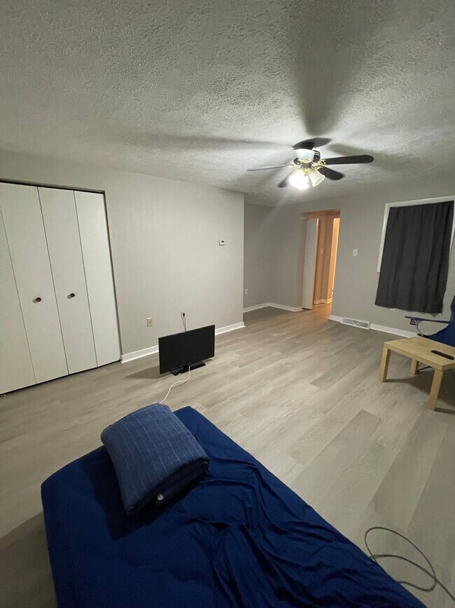 Foto del edificio - 1628 Lowrie St