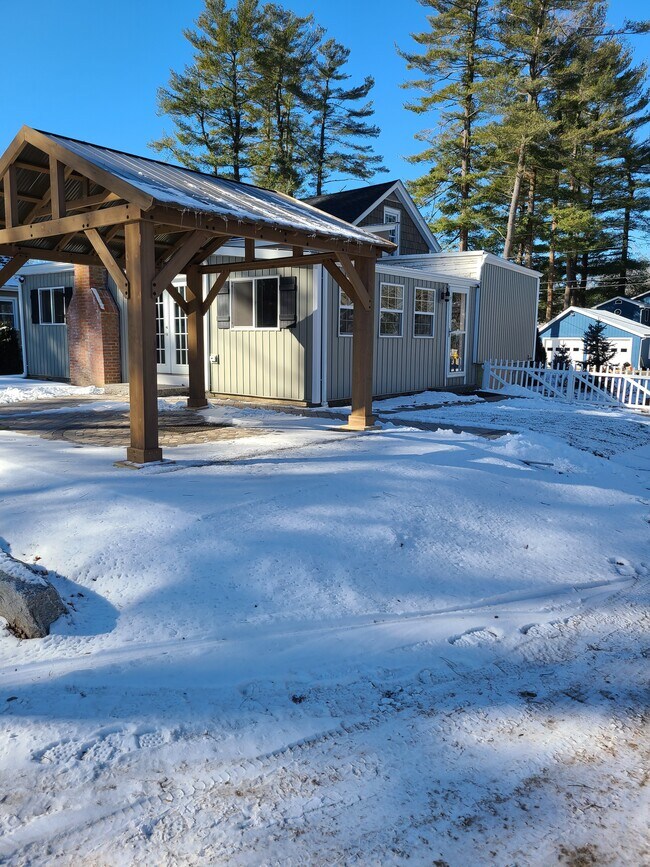 back - 104 Cottage Rd