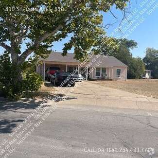 Building Photo - 810 Stetson Ave