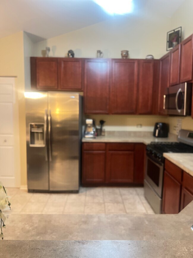 Foto del edificio - 659 Arbor Cir