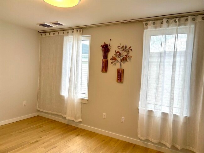 Foto del edificio - 63 Bow St