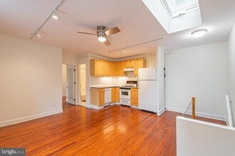 Building Photo - 403 S 23rd St