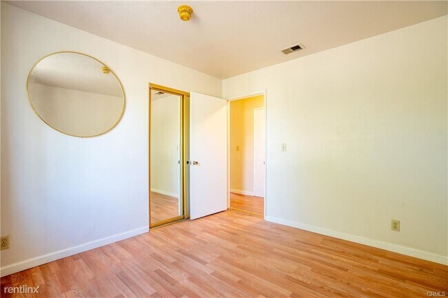 Building Photo - 4 br, 3 bath House - 8161 Laurel Canyon Blvd