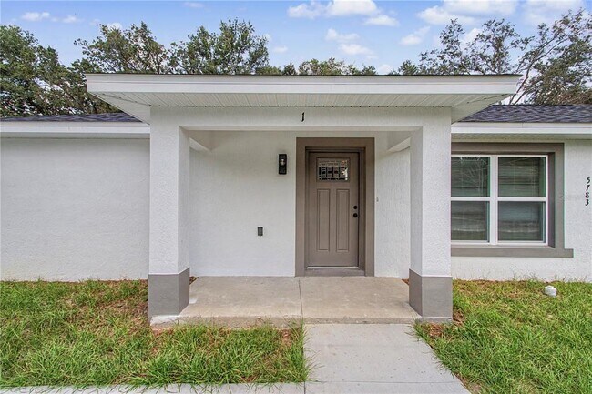 Foto del edificio - 5783 NW 11th Pl
