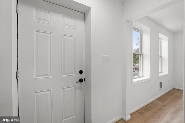 Building Photo - 4905 Brookwood Rd