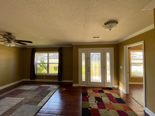 Building Photo - Scottsdale Heights!  Pool with Pool Care!!...