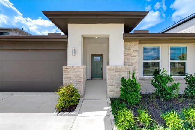 Building Photo - 30215 Lone Peak Dr