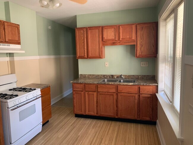 Foto del edificio - 2730 Ridgeland Ave