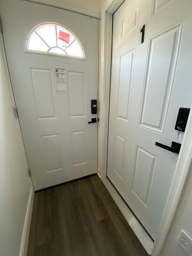 Foto principal - 2512 S Robinson St