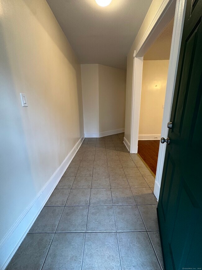 Foto del edificio - 217 Woodlawn Terrace