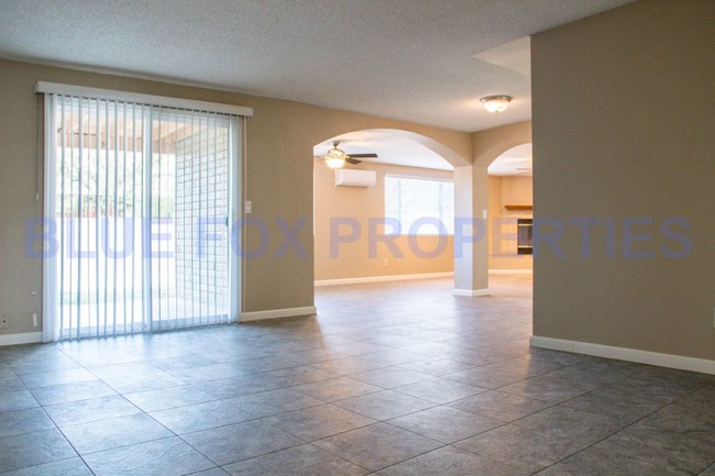 Building Photo - 3664 W Horizon Hills Dr
