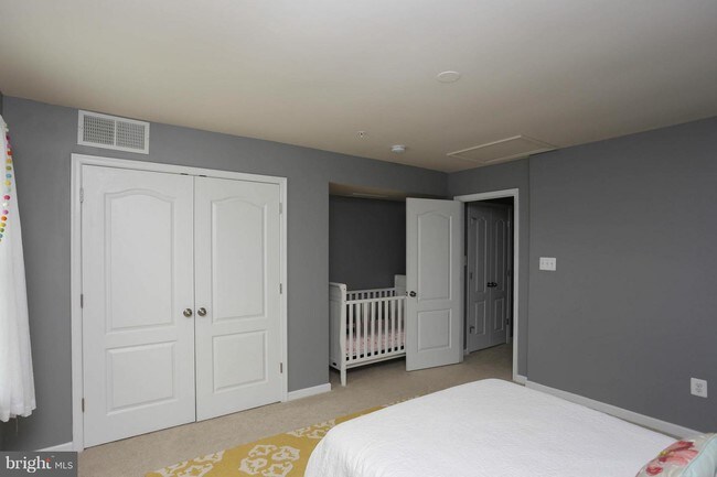 Foto del edificio - 7706 Redcliff Ct