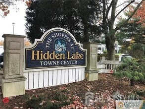 Building Photo - 161 Willowbrook Dr