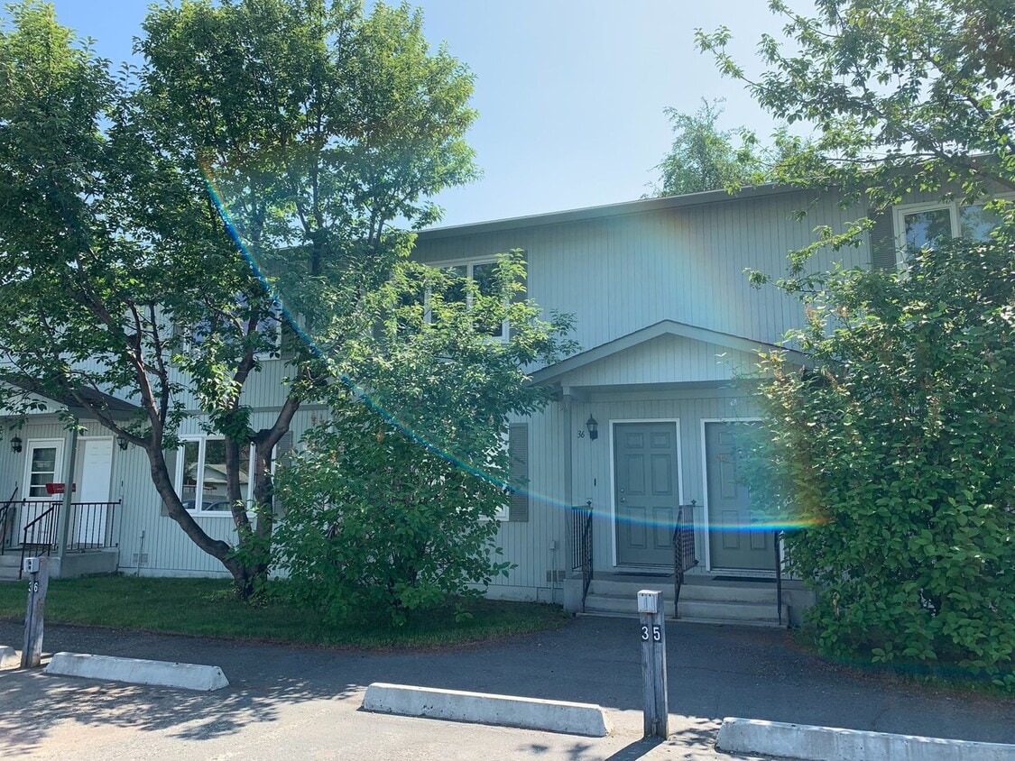 Primary Photo - Spacious 2 bedroom, 2 bathroom condo avail...