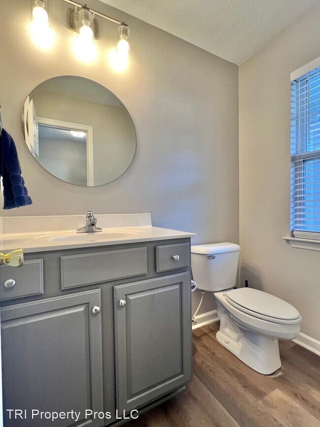 Building Photo - 2 br, 2.5 bath House - 18 Satterfield Place